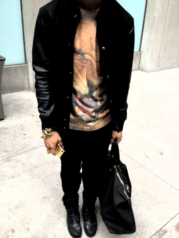 blackfashion:  Nathaniel , 19 , noirhomme.tumblr.com, Toronto  #Blackfashion FacebookTwitter @BlackFashionbyj