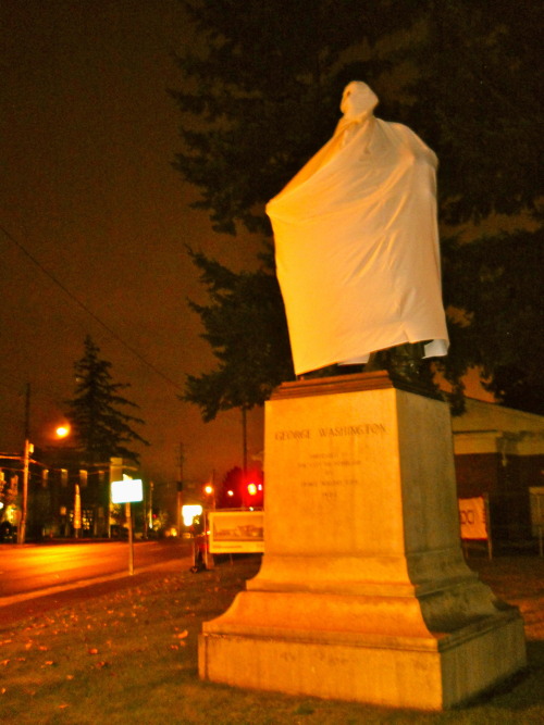 George Washington in a spoooooky mood for Halloween&hellip;