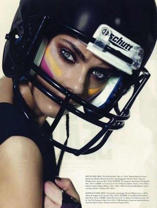 opaqueglitter:  All Star Beauty Danish Elle November 2012 Shot by: Jonas Jensen Model: Agnes Sokolowska 