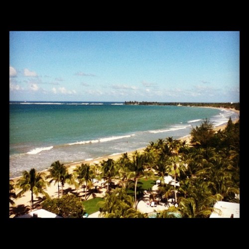 Finally see the sun ☀My job &gt; yours #PuertoRico #VS #beachview (at Courtyard by Marriott Isla Ver