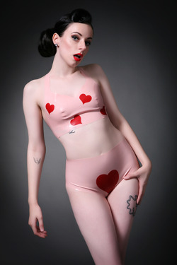 rubyjewel:  Photography - Cinnamon Stewart Latex - Fetasia Model - Ruby Jewel