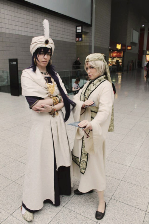emperorclood: The Sinja Ninja troupe as seen at London MCM Expo. We made these cosplays the night b