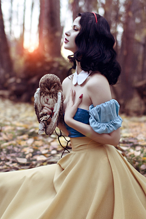XXX great-selkie:  Snow White by ~OtonoEterno photo
