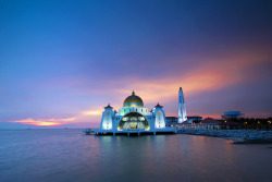 arabesquedream:  The Straits Mosque, Malacca