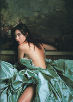 Vl4Da:    Élodie Bouchez, In Olivier Theyskens, By Sophie Delaporte For I-D Magazine.