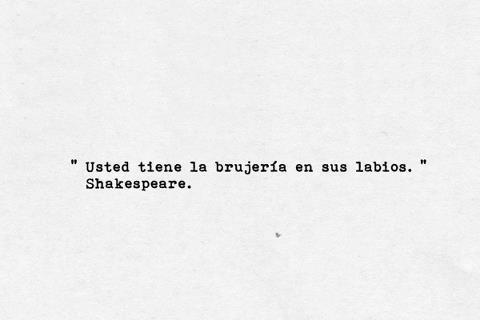ideasviajando:  Que tu me tienes temblando de noche y de dia, tu me hiciste brujeria ♪  xD