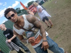blkfreedom:  jadefristarz:  I SUPER LOVE HIM!!!!!!!! http://jadefristarz.tumblr.com