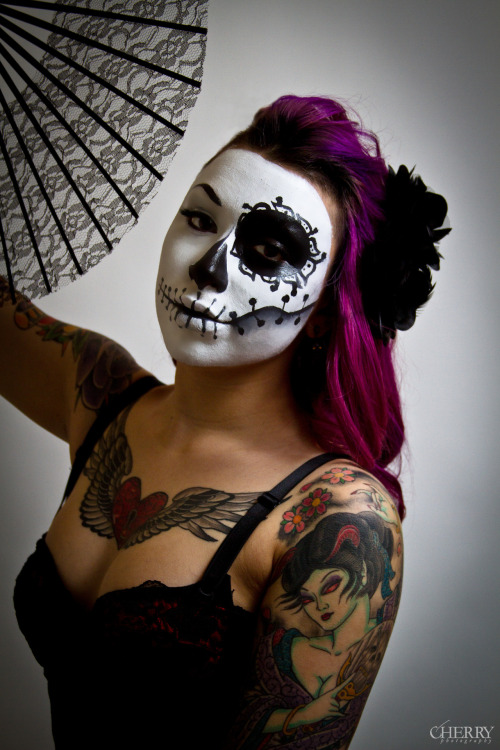 gh3ttobla5ter:  © Cherry Photography 2012 All Rights Reserved MUAH: Susy Barraza Model: Gh3ttoBla5ter  www.facebook.com/Gh3ttoBla5terModel