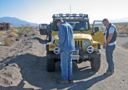 whpitout:  Jeep pissers 