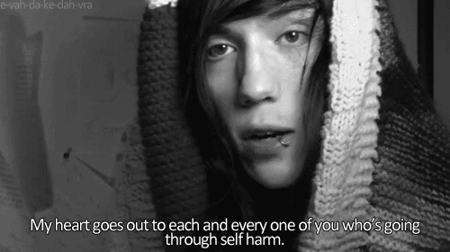 bvb-lover-chasey:  youarewortheverything:  to anyone going through self harm or anything