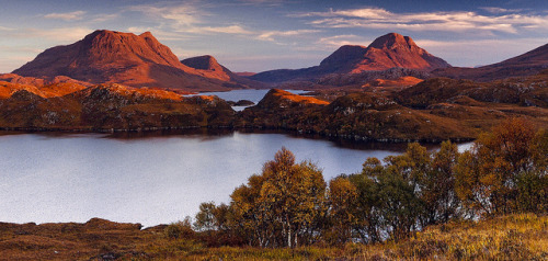 damianshields:Cul Mor and Cul Beag from Loch Buine Moire on Flickr.www.damianshields.com