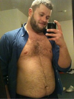 furmidable:  Super sexy bearded belly bear.