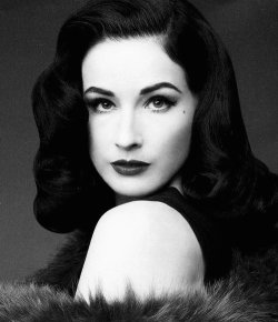 je-suis-andrea:  Dita 