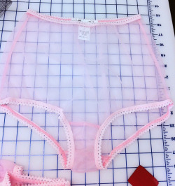 dollyfoxx:  kitten panties i made ♡ 