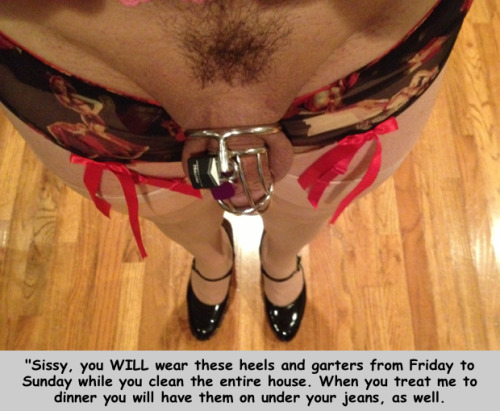 inchastity4her: Wearing heels all day Saturday and Sunday made my calves on fire…Thank goodness no 