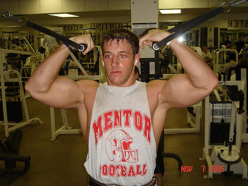 dalhyp:Even while working out, the jock was adult photos