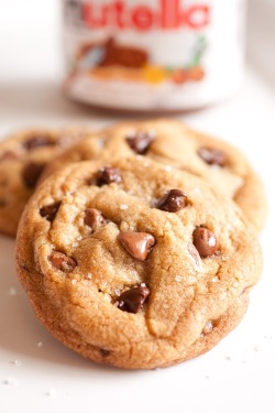 looksdelicious:  Nutella Stuffed Chocolate Chip Cookies 