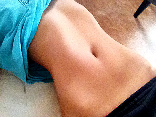 gettingfit-andhealthy:  I really liked my belly this morning :) It’s getting flatter and I se more d