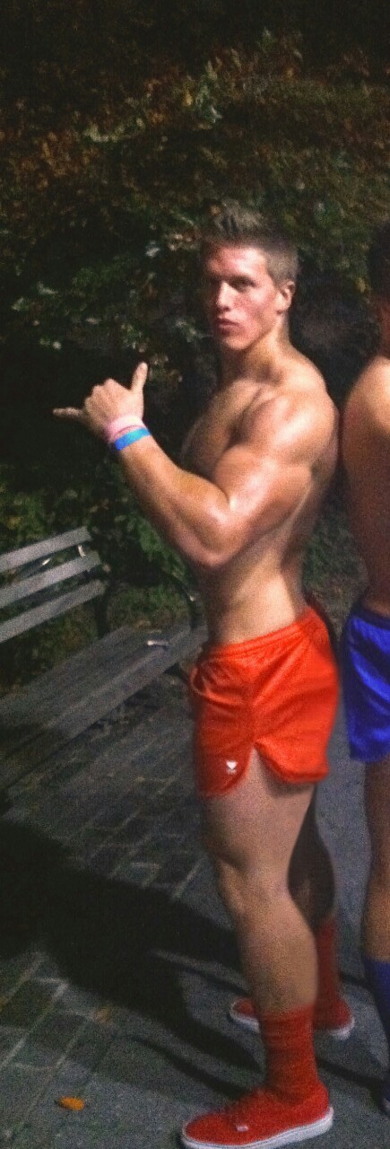 152. silkynylonsports:  southerncrotch:  Color coordinated  HOT shorts on HOT guy.