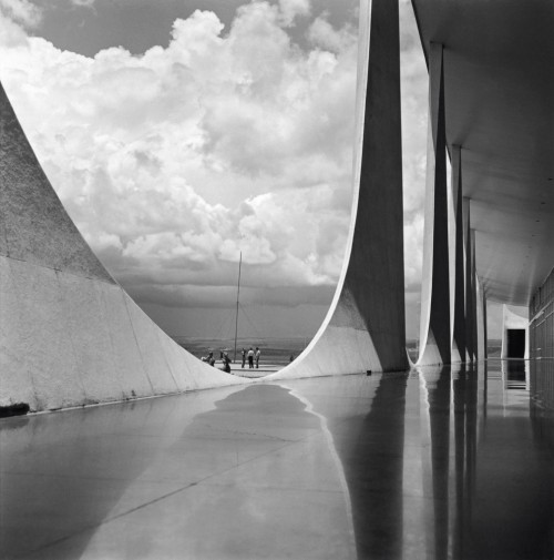 rcruzniemiec: Brasilia Under Construction Designed by Oscar Niemeyer and built in the late 50s Bra