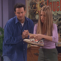 nomoredarksadlonelynights:  Endless TV Friendships: Chandler