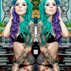 airicamichelle:  #tealhair #purplehair #makeup