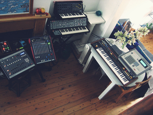 itsaisle3:  Synth porn 