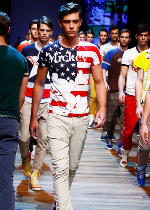 CoolModelSwag