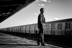 aftonalmaraz:  A man waits at a subway station