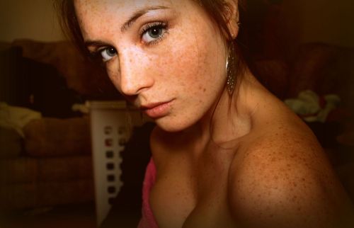 Porn photo She’s fantastic, I love her freckles.