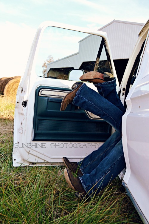 thefireoflife:  Sneak peek from a couple’s shoot I did yesterday! One of my absolute favorite shots!!