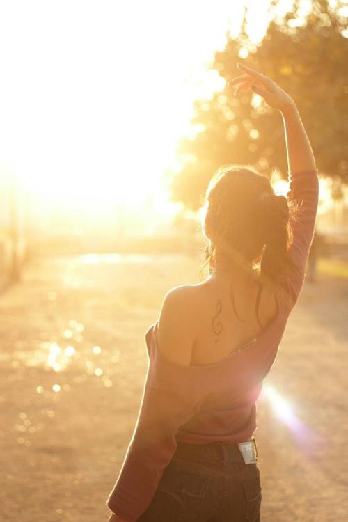 yo-elegi-vivir-contento:  Belona <3