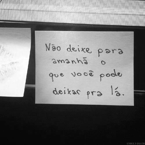 Viver é desenhar sem borracha.