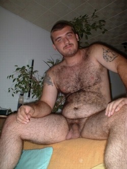 bigbeefydevils:  uncut furball 