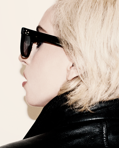 LADY GAGA HANGOVER