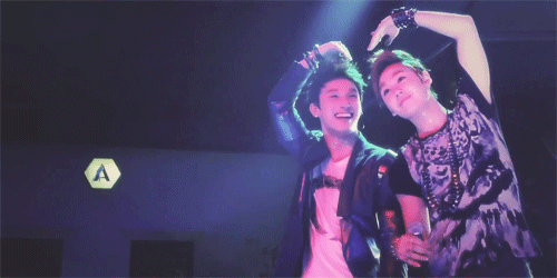 ukwonspenis:  19/∞ 사랑밖에 난 몰라 MV Moments↳IlSik spreading the love