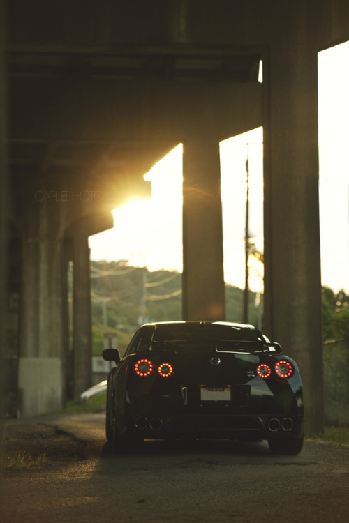 automotivated: (via 500px / Photo “GT-R” by Ian Caple)