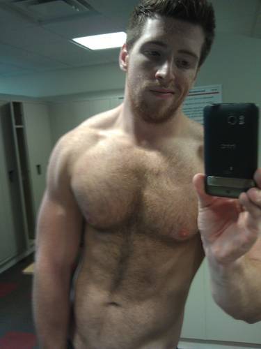 luckyhudson:  ginger muscle 