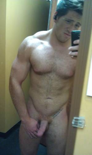 luckyhudson:  ginger muscle 