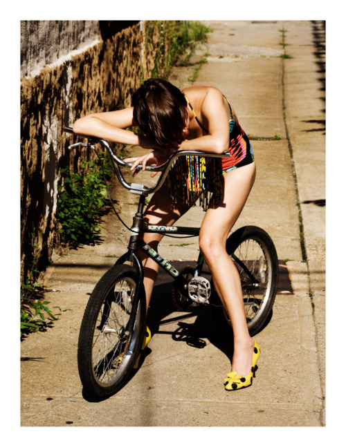 delightfulcycles: yellow polka dot heels (via bikes-and-babes)