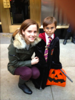 thefanswholived:  Harry and Hermione Are Reunited “One of the kids in the group, a five year old boy, was dressed up as Harry Potter, complete with matted hair, glasses, wand, etc.  We were walking on East 78th Street which is a popular Halloween spot