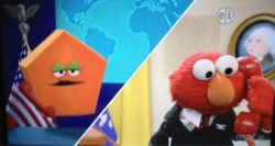 the-absolute-best-posts:  President Elmo on the phone with the Pentagon today.     