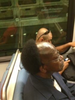 chocolatecakesandthickmilkshakes:  netscapeshawty:  i aint got no worries   when keeping it real goes wrong.  He on the train in DC looking like this? He must be bold, I know when them youngins see him they gone joan the fuck outta him. Ain&rsquo;t no