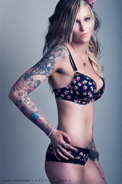 tatts-n-tits:  some of the sexiest eyes i