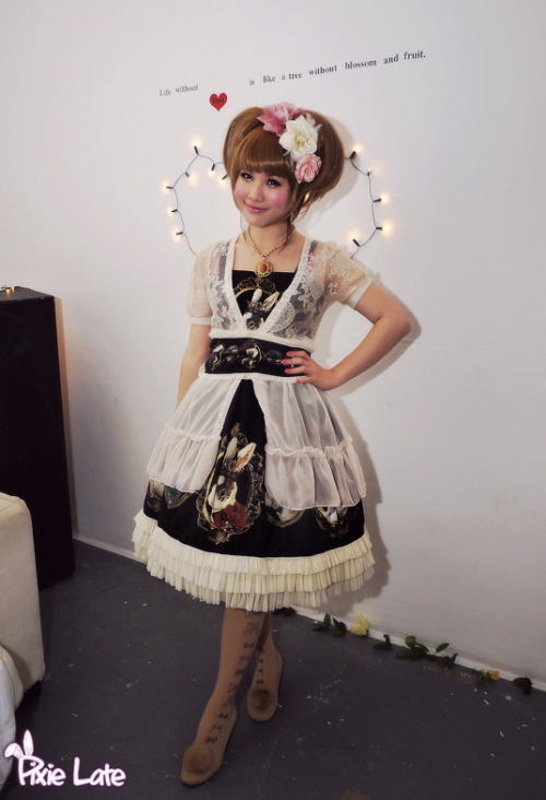 pixie-late: My outfit for the ‘Secret Garden Afternoon Tea &amp; Frilly Night Club’ event! My favou