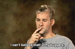 theresstillheroesinthisworld:  Viggo kisses Billy Boyd (x) 