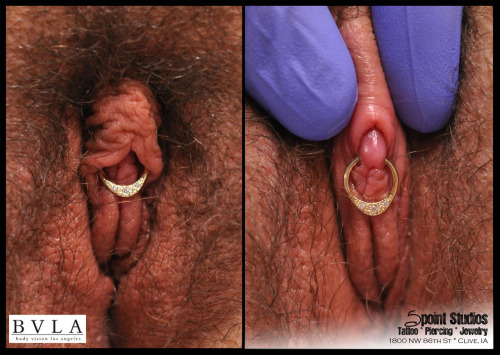jessicathepiercedwabbit: 5pointleo:  Clitoris Piercing with 14k yellow gold Janna ring from Body Vis