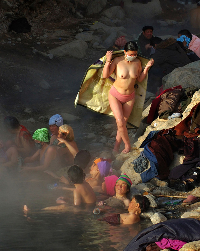soakingspirit:  Zhacang hot spring, Guide county, Hainan Tibetan Autonomous prefecture,