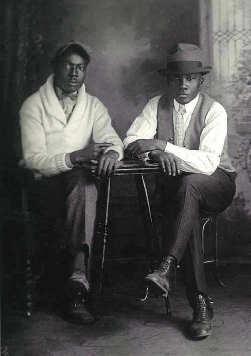 entrelacave:  The Gentlemen in 1931 