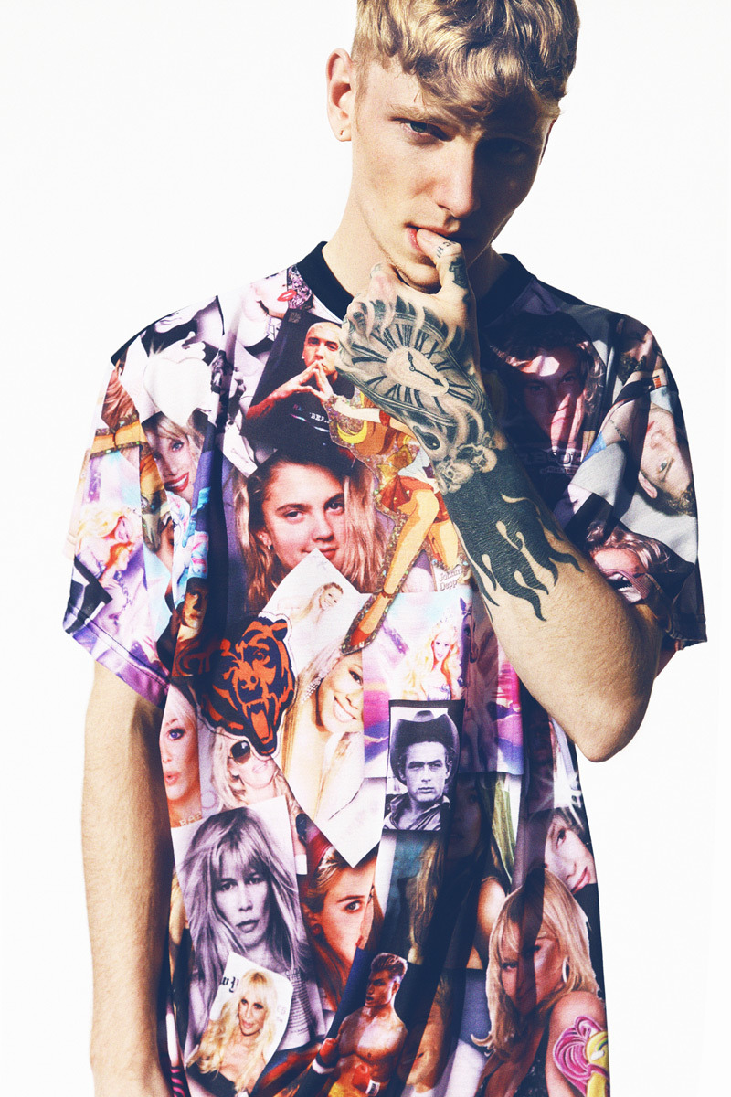 theclassyissue:  FUCKING YOUNG X ROBERTO PIQUERAS: T-shirt Limited Edition 